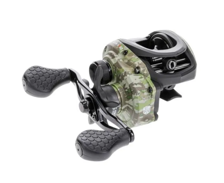 Lew's American Hero Camo Baitcasting Reel