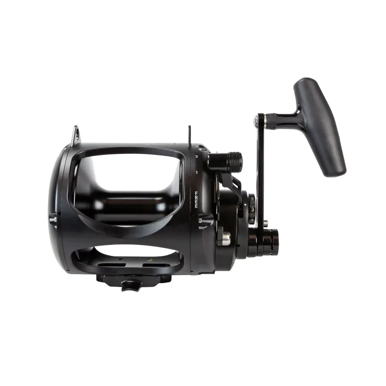 Okuma Makaira SEA Land Based Shark ver. 2-Speed Lever Drag Reels