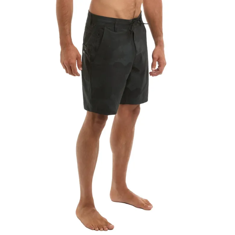 Pelagic 19" Flyline Hybrid Shorts